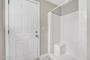 225 E 11th St, Southport, NC 28461 - Photo 21