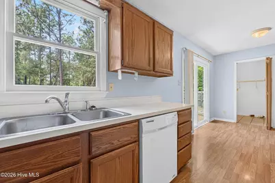 225 E 11th Street, Southport, NC 28461 - Photo 15