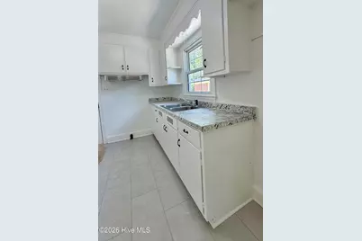 1105 W Washington Avenue, Kinston, NC 28501 - Photo 17