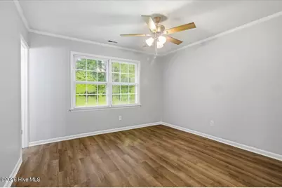 201 Greenbriar Drive, Jacksonville, NC 28546 - Photo 21