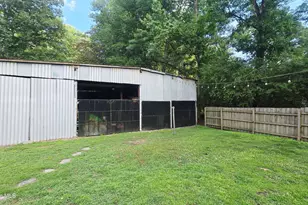 411 NW Backwoods Rd, Moyock, NC 27958 - Photo 3