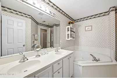 1601 Willoughby Park Court #Unit 6, Wilmington, NC 28412 - Photo 13