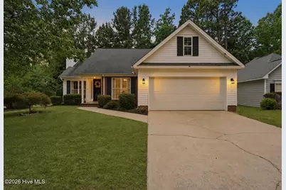 156 Kensington Way, Aberdeen, NC 28315 - Photo 1