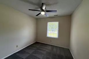 411 Greenbriar Dr, Jacksonville, NC 28546 - Photo 11
