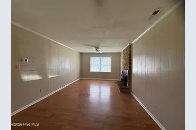 411 Greenbriar Drive, Jacksonville, NC 28546 - Photo 3