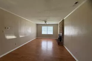 411 Greenbriar Dr, Jacksonville, NC 28546 - Photo 3