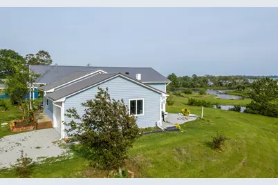 108 Hawkins Creek Lane, Swansboro, NC 28584 - Photo 3