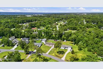 705 Hedrick Boulevard, Morehead City, NC 28557 - Photo 33