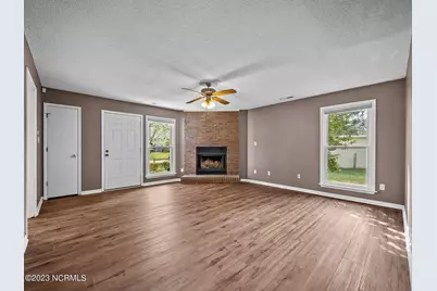 1003 Springdale Drive, Jacksonville, NC 28540 - Photo 3