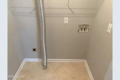 302 Courtyard E, Beaufort, NC 28516 - Photo 9