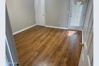 302 Courtyard E, Beaufort, NC 28516 - Photo 13