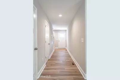 435 W New Jersey Avenue, Southern Pines, NC 28387 - Photo 9