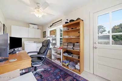 1306 Summit Avenue, Washington, NC 27889 - Photo 17