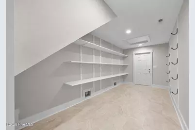 9091 W 9th Street, Surf City, NC 28445 - Photo 9
