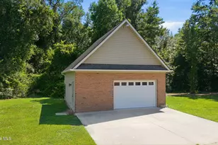 215 Edgebrook Dr, Pikeville, NC 27863 - Photo 41