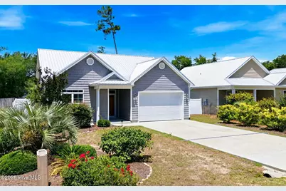 151 NW 11th Street, Oak Island, NC 28465 - Photo 5