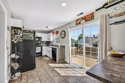 107 Dillard Lane, Richlands, NC 28574 - Photo 13