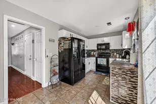 107 Dillard Ln, Richlands, NC 28574 - Photo 11
