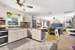 103 NW 25th St, Oak Island, NC 28465 - Photo 17