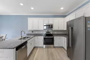 554 Avendale Dr, Rocky Point, NC 28457 - Photo 13