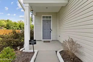 554 Avendale Dr, Rocky Point, NC 28457 - Photo 5