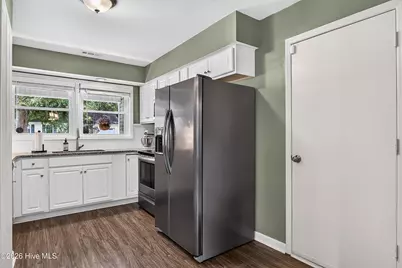 110 Woodbridge Court, Jacksonville, NC 28540 - Photo 13