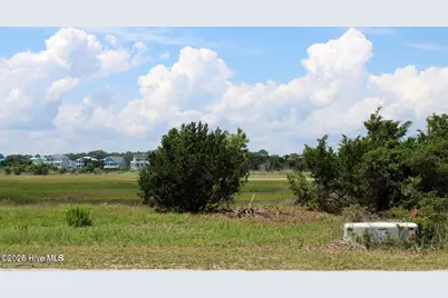 836 Ocean Boulevard W, Holden Beach, NC 28462 - Photo 5