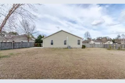 304 Cornsilk Court, Jacksonville, NC 28546 - Photo 5