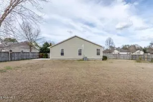 304 Cornsilk Ct, Jacksonville, NC 28546 - Photo 5