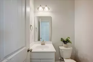 1010 Sailfish St, New Bern, NC 28562 - Photo 13