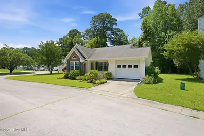 4001 Gaston Court, New Bern, NC 28562 - Photo 3