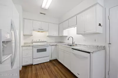 4001 Gaston Court, New Bern, NC 28562 - Photo 17