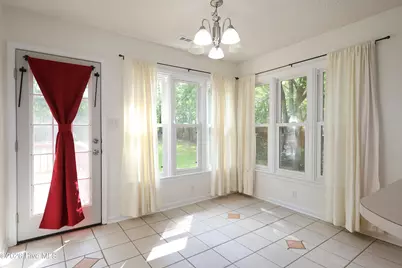 172 Baytree Drive, Jacksonville, NC 28546 - Photo 5