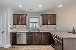 104 Goldstone Ct, Jacksonville, NC 28546 - Photo 17