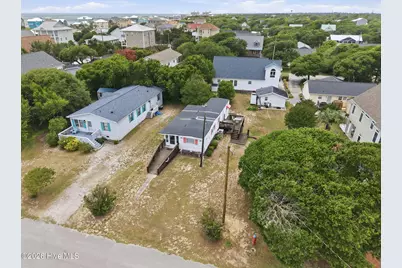 117 W Seaview Drive, Emerald Isle, NC 28594 - Photo 27