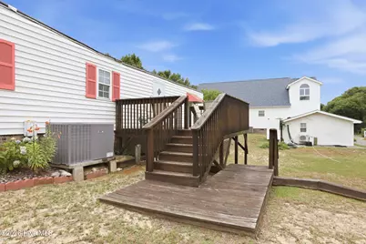 117 W Seaview Drive, Emerald Isle, NC 28594 - Photo 7