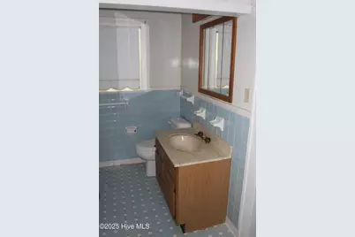709 Quail Street, Elizabethtown, NC 28337 - Photo 17