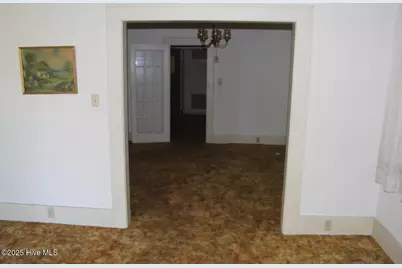 709 Quail Street, Elizabethtown, NC 28337 - Photo 9