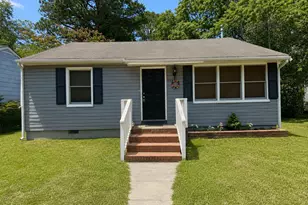 704 Dixon St, Kinston, NC 28501 - Photo 1