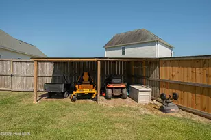 515 Shipyard Ct, Swansboro, NC 28584 - Photo 51
