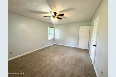 102 Hunters Trail W, Elizabeth City, NC 27909 - Photo 9