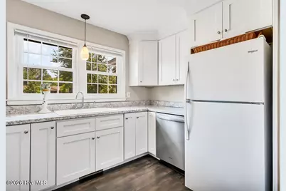 809 Pine Valley Drive, Wilmington, NC 28409 - Photo 9