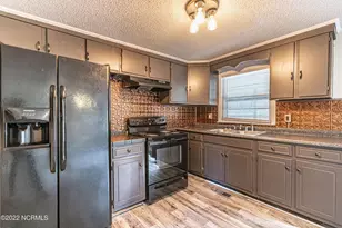 885 S Stephens St, Southern Pines, NC 28387 - Photo 13