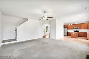 266 E Red Head Cir, Sneads Ferry, NC 28460 - Photo 9