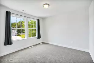 266 E Red Head Cir, Sneads Ferry, NC 28460 - Photo 23
