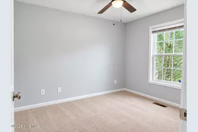 225 Woodgreen Lane, Aberdeen, NC 28315 - Photo 11