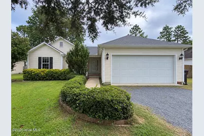 225 Woodgreen Lane, Aberdeen, NC 28315 - Photo 1