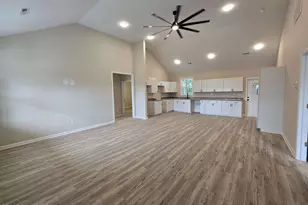 24821 Spring Hill Rd, Wagram, NC 28396 - Photo 3