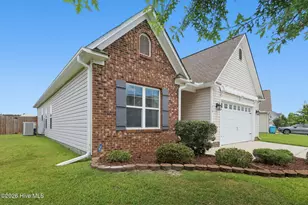 219 Seville St, Jacksonville, NC 28546 - Photo 11