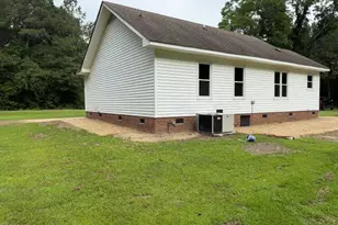 208 Holloman Rd, Ahoskie, NC 27910 - Photo 5